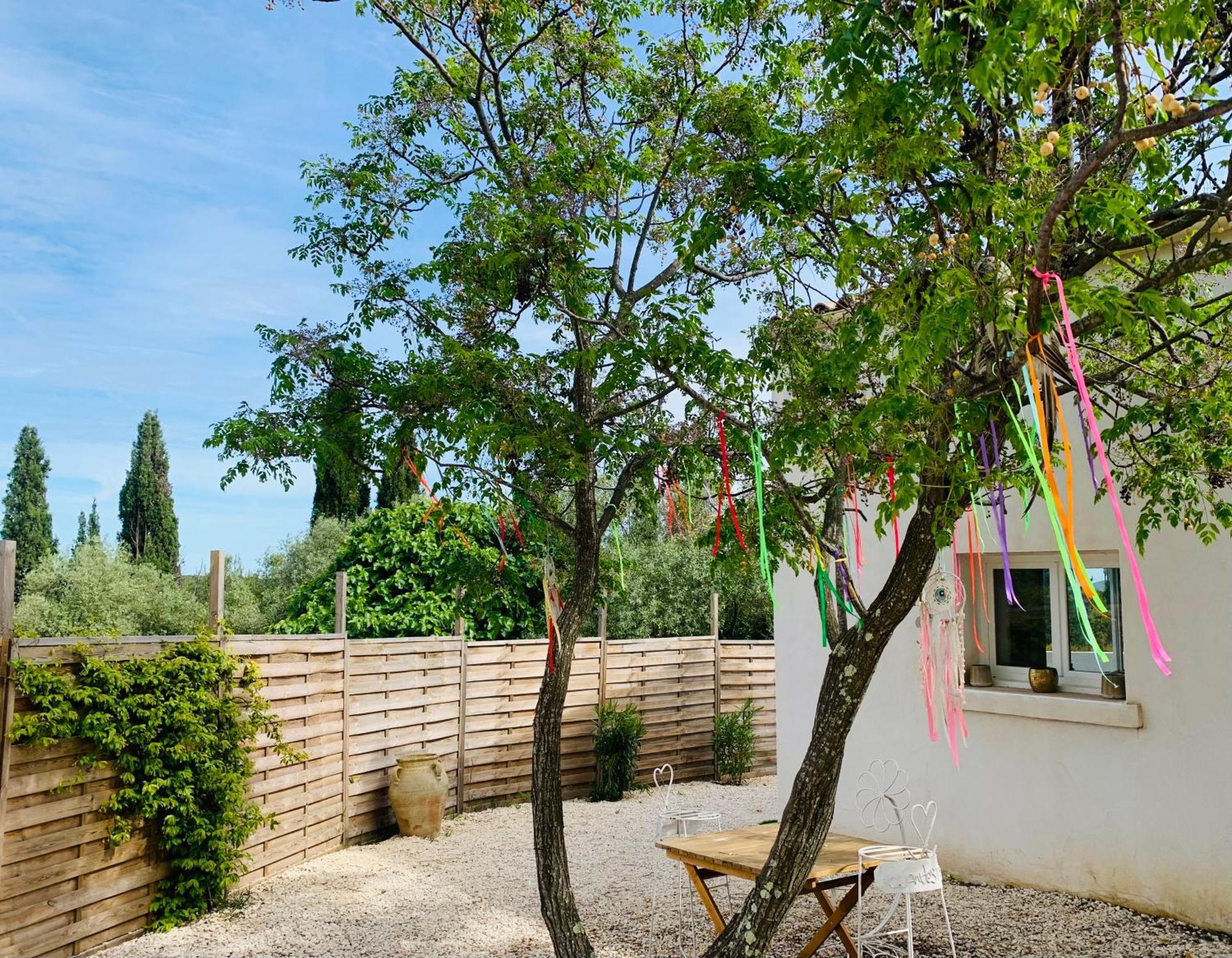 La Villa D 'Emma Juvignac Exterior photo